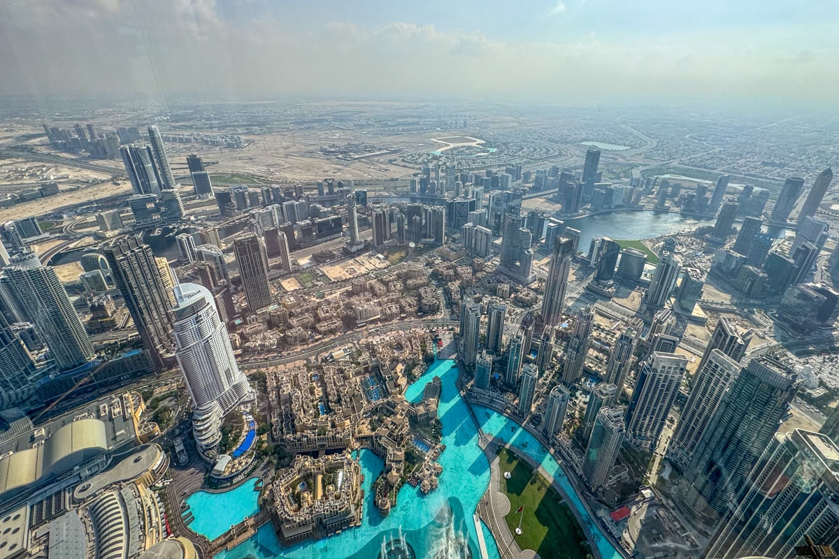 Vue sur les fontaines de Dubai depuis Burj Khalifa