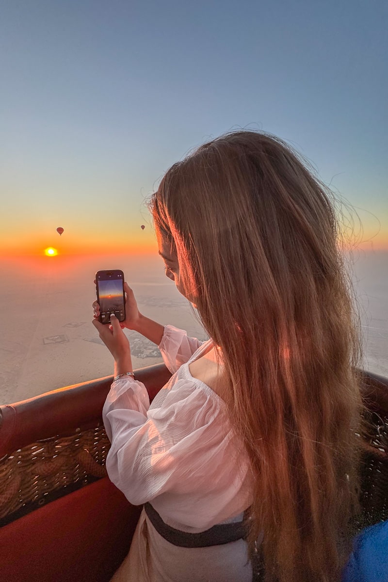 Photo depuis une montgolfière, désert de Dubai
