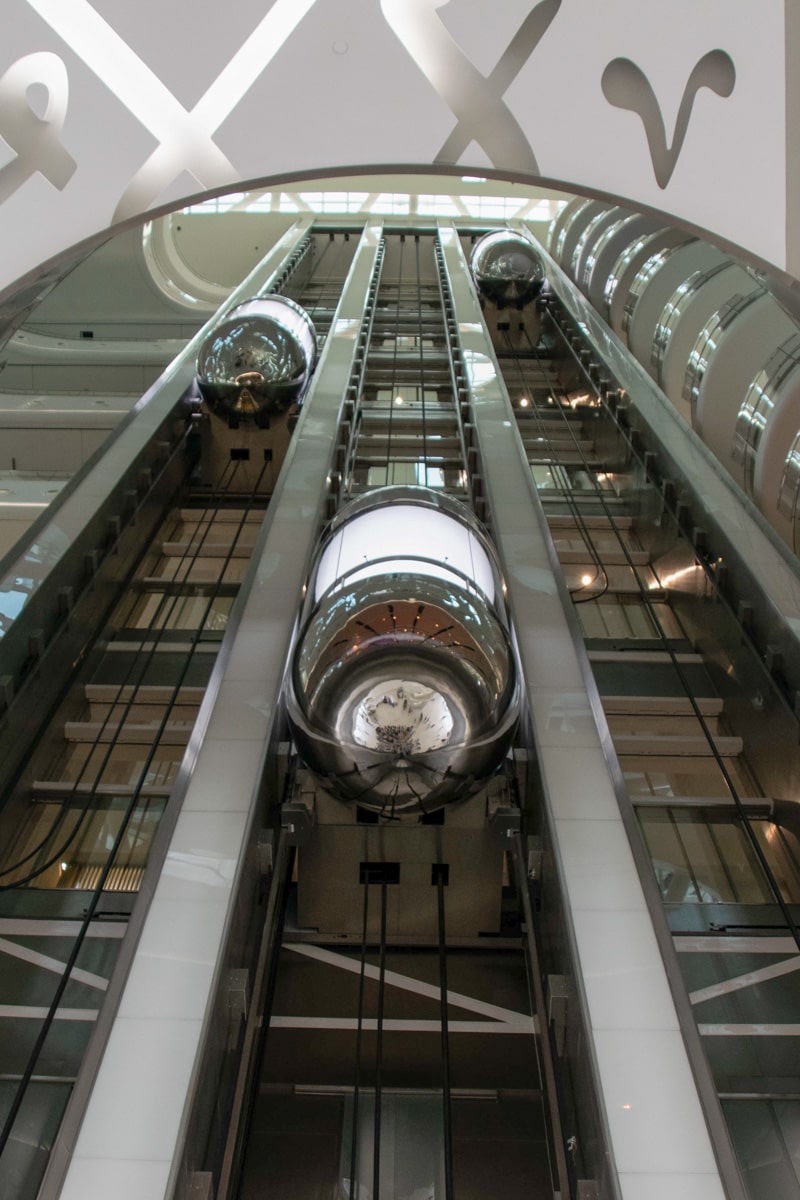Capsules de l'ascenseur dans le Musée du futur à Dubai