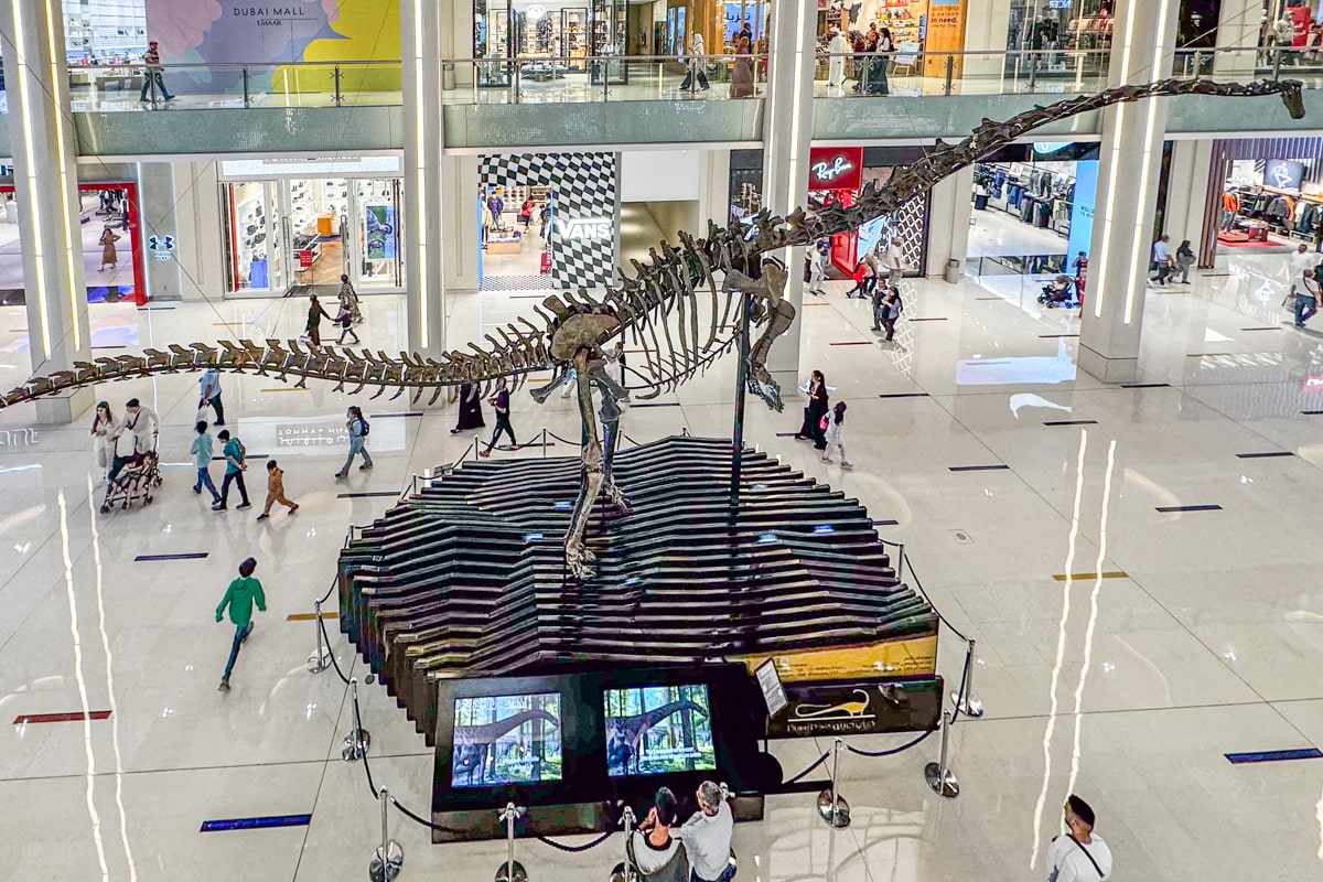 Dinosaure dans le Dubai Mall