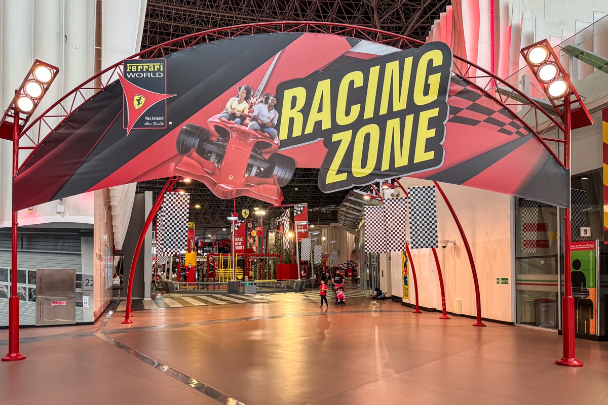 Racing Zone à Ferrari World