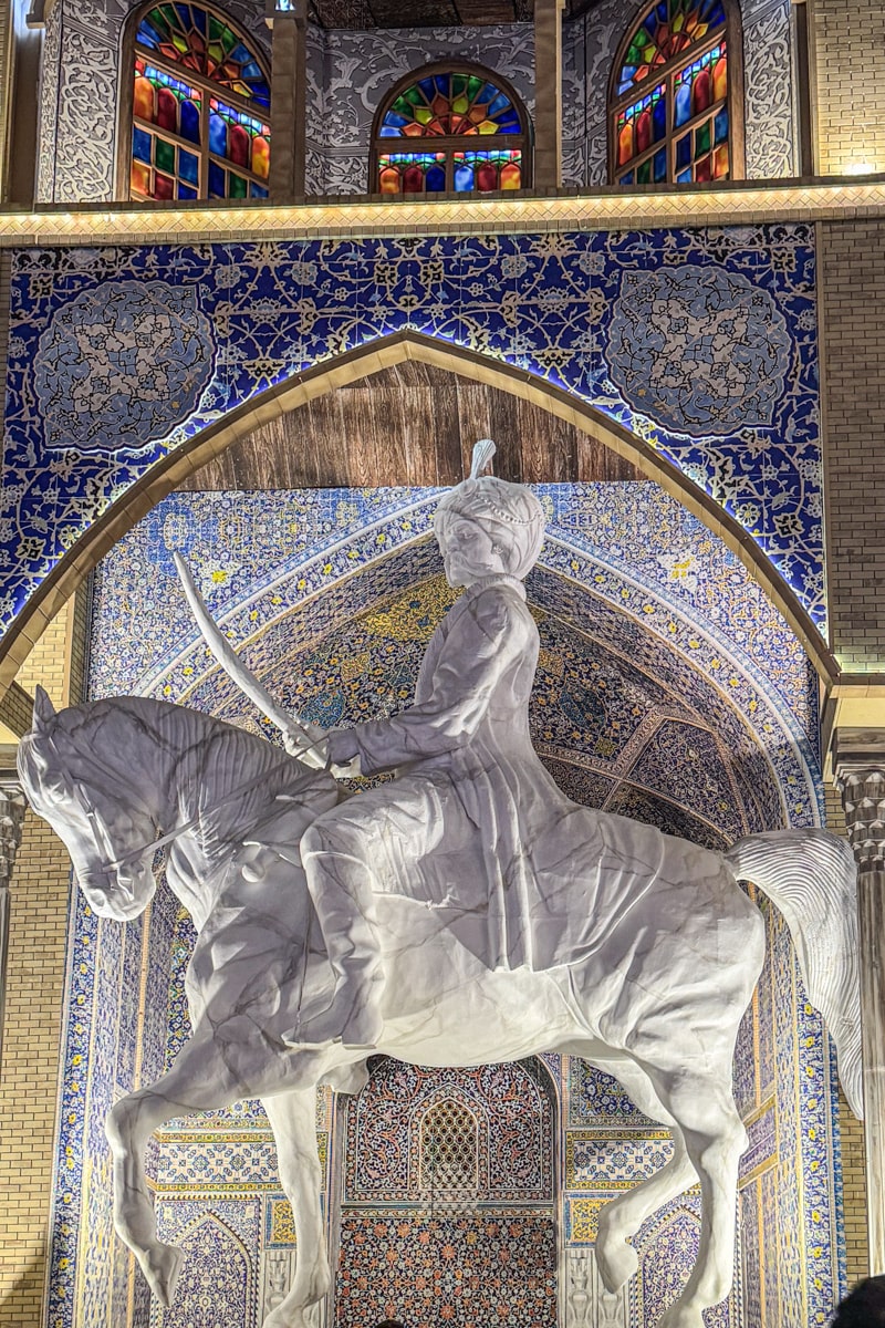 Statue à Global Village